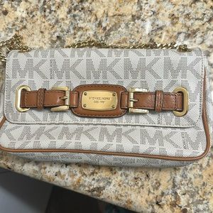 Michael kors purse